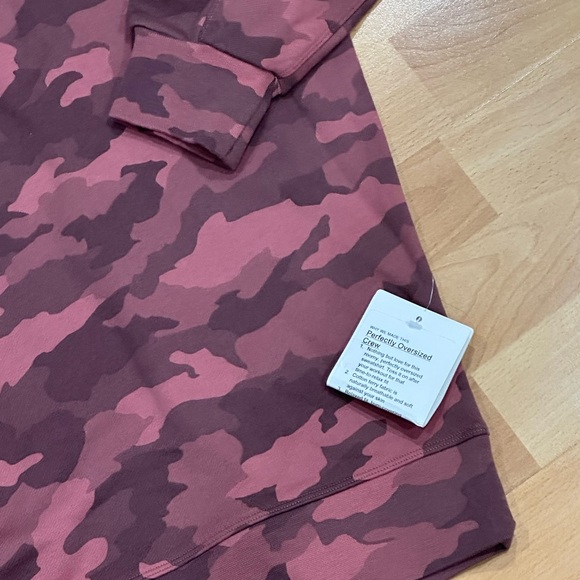 Brand New Lululemon Perfectly Oversized Crew - Picture 2 of 12